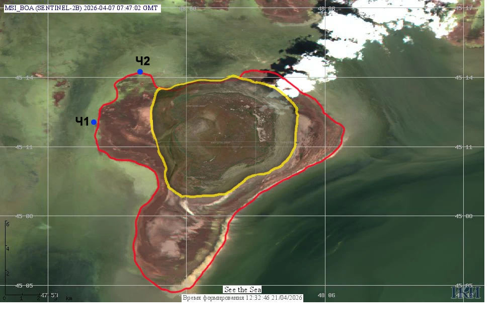 На карте площадь острова Чистая Банка в Каспийском море в границах 2019 года (выделено желтым) и на текущий момент (отмечено красным) На карте площадь острова Чистая Банка в Каспийском море в границах 2019 года (выделено желтым) и на текущий момент (отмечено красным)