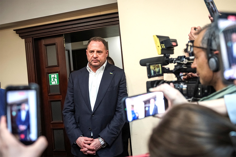 На суде Ермак заявил, что платить 4,1 миллиона долларов залога ему нечем - он человек бедный.