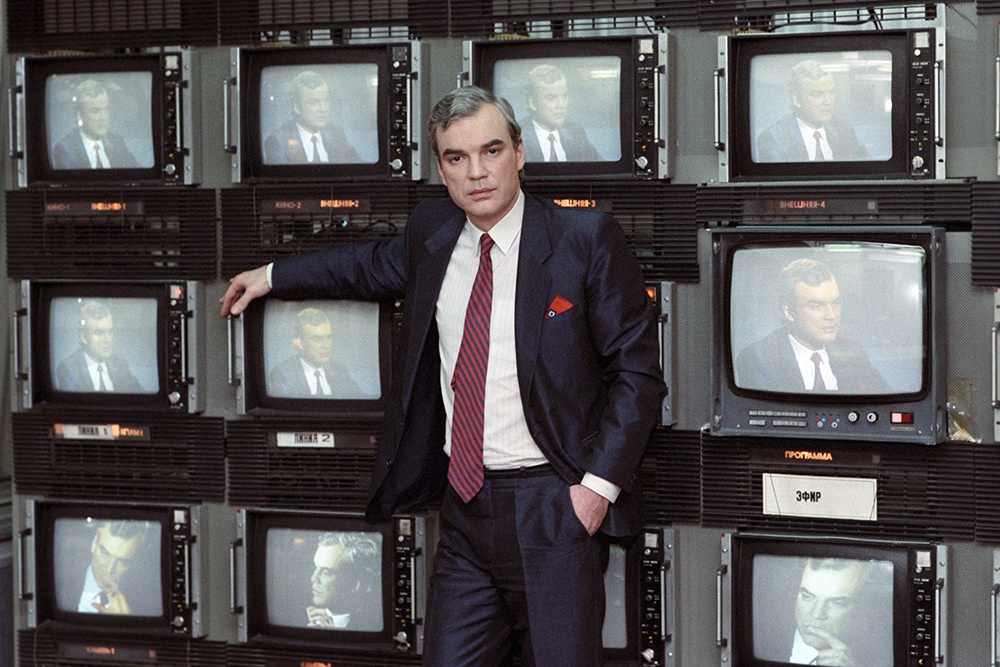17марта 1989 года. Молчанов смотрел на нас с миллионов телеэкранов.