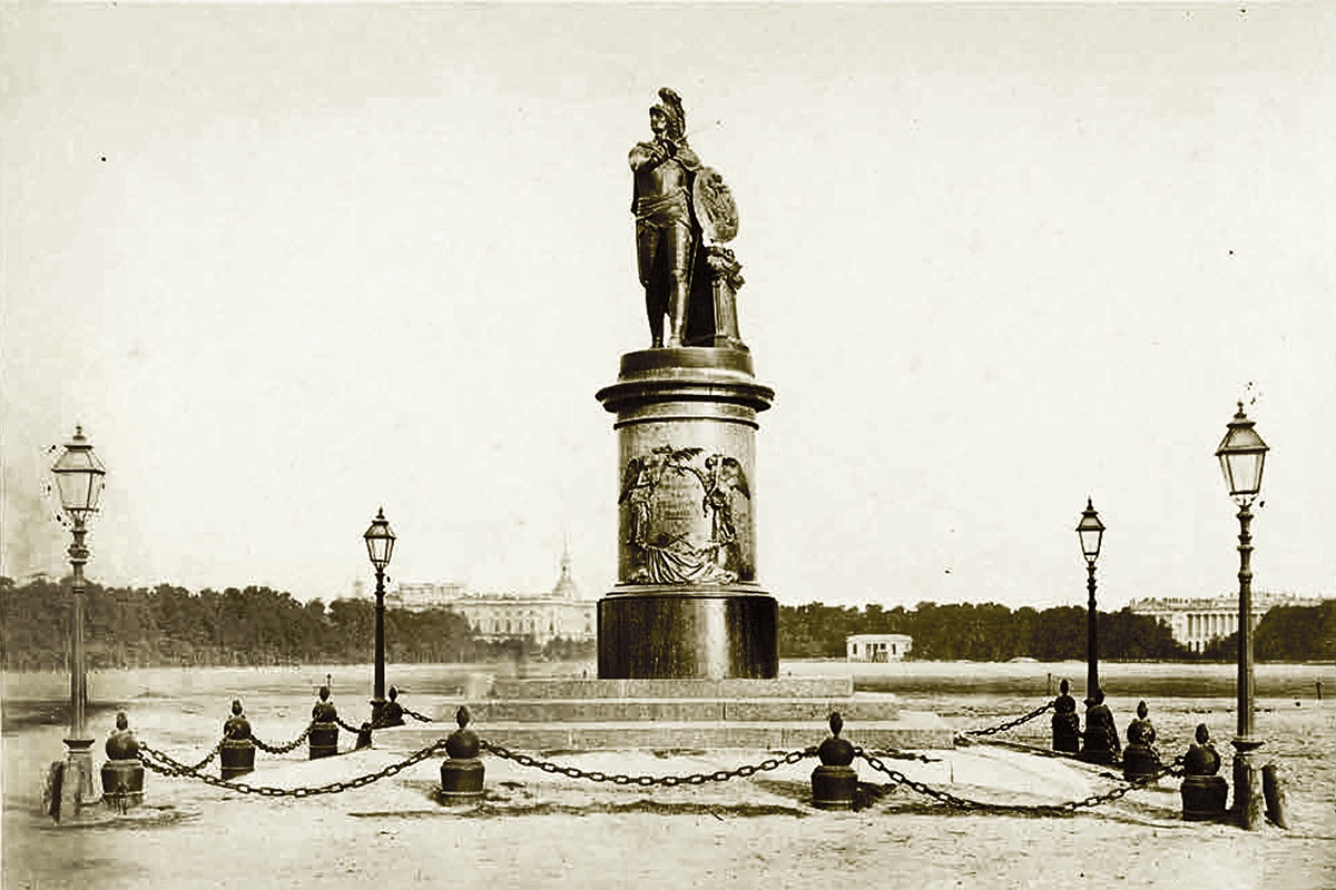 Памятник Суворову. Из альбома "Виды С.-Петербурга: альбом фотографий". 1860-е