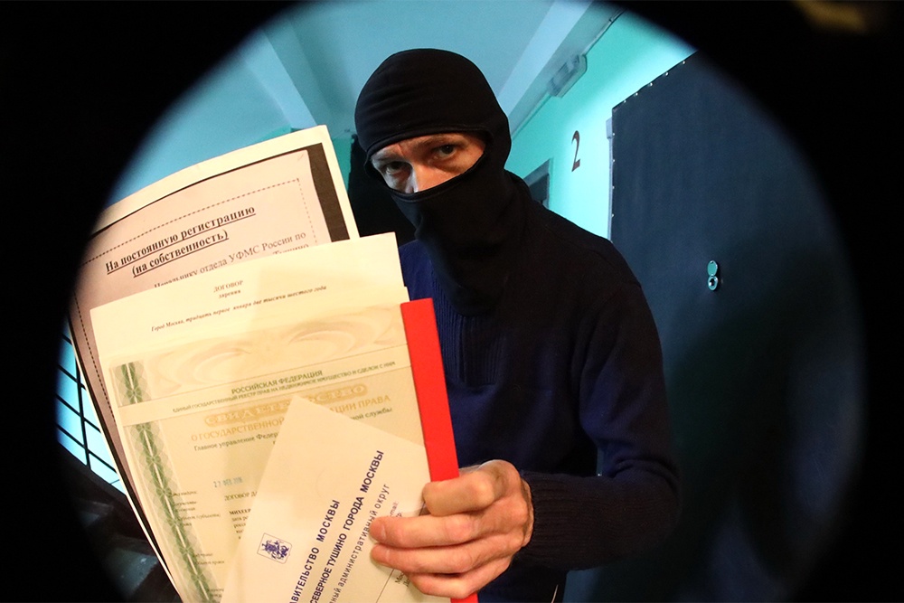 Подделка подписей на важных документах продолжает оставаться эффективным инструментом мошенников.