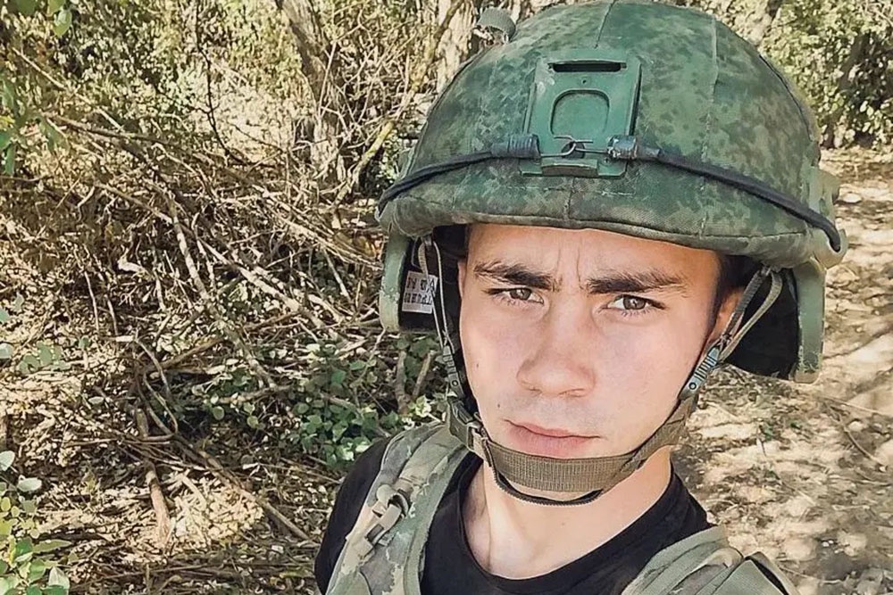 Младший сержант Даниил Прудников с позывным Молодой. Младший сержант Даниил Прудников с позывным Молодой.
