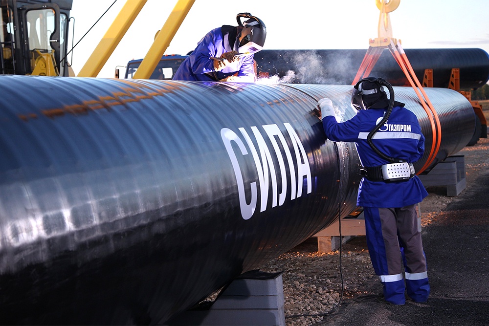 Мощность прокачки газа по первому газопроводу "Сила Сибири" Россия и Китай договорились увеличить с 38 млрд до 44 млрд кубометров в год.