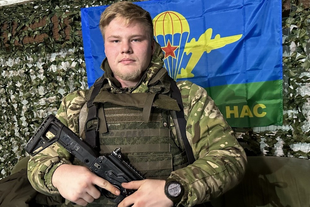 Герой России десантник Эммануил Давыдов две недели сдерживал вторжение врага в Курскую область.