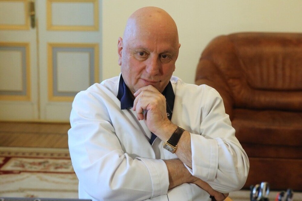 Президент Склифа сделал более 500 пересадок печени, 100 сердца, 1300 пересадок почек.