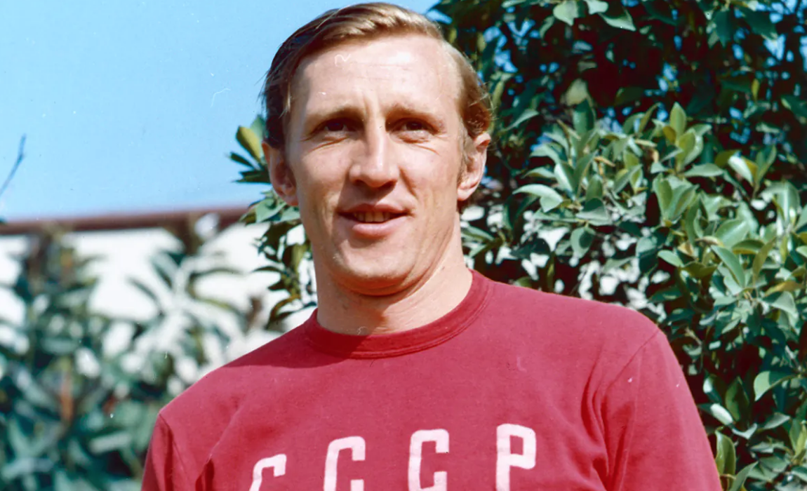 Альберт Шестернев. Альберт Шестернев.