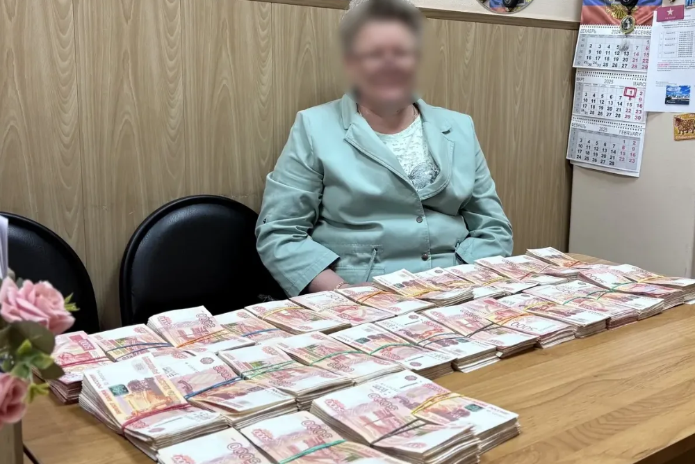Денежные средства потерпевшей возвратили в полном объеме 