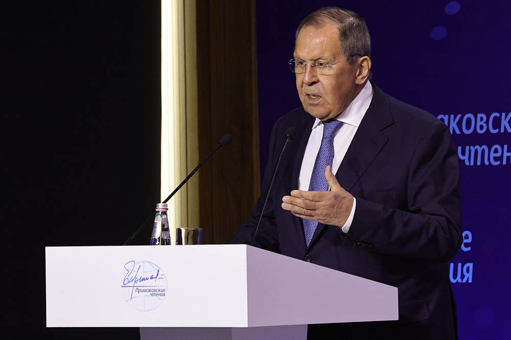 На "Примаковских чтениях" Лавров напомнил, что Россия желает цивилизованно сосуществовать с соседями. На "Примаковских чтениях" Лавров напомнил, что Россия желает цивилизованно сосуществовать с соседями.