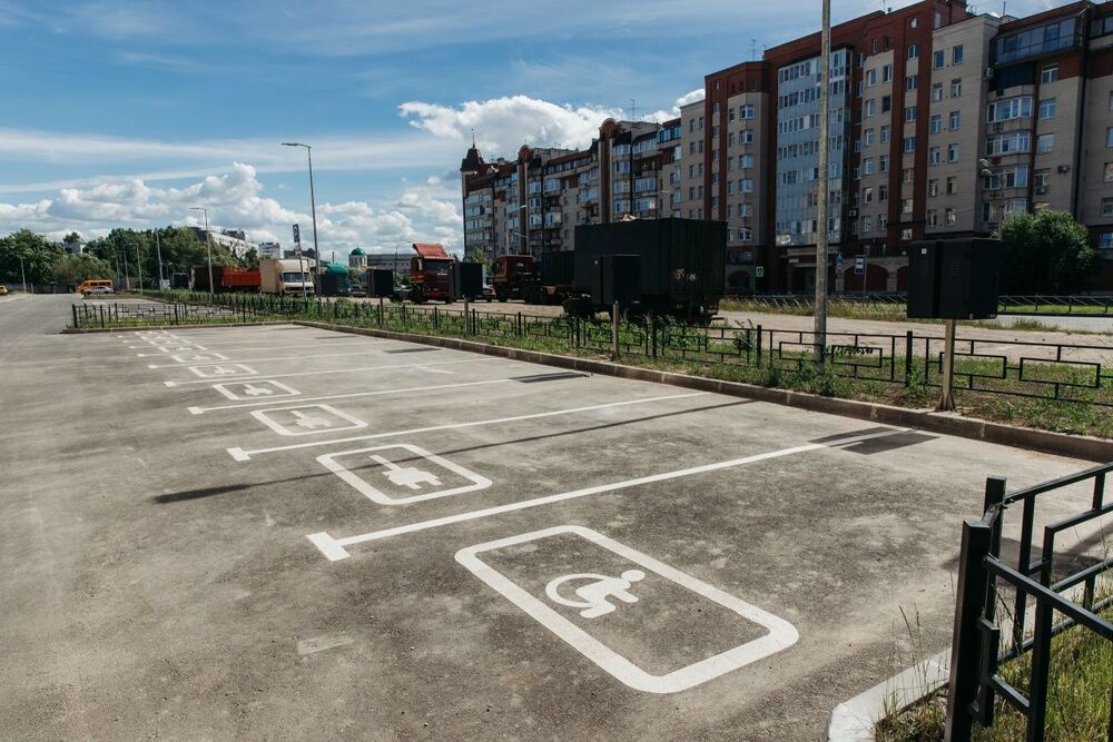 В Петербурге построен многоэтажный дом с учетом проживания в нем людей с ограниченными физическими возможностями. 