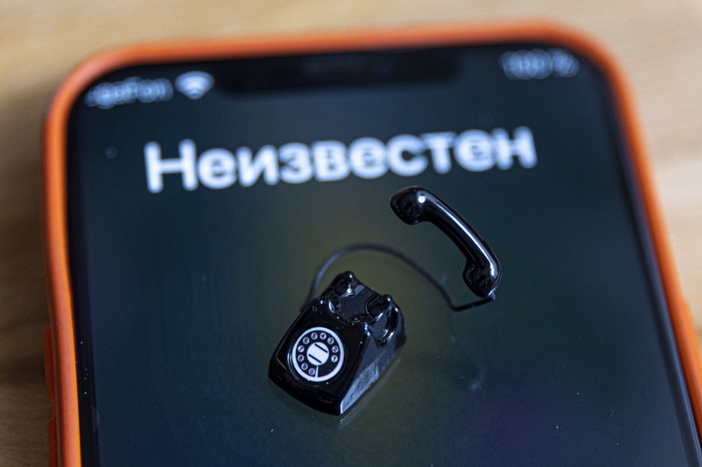 Россияне смогут самостоятельно заблокировать любые телефонные звонки из-за рубежа. Поправками также вводится обязательная маркировка таких звонков.