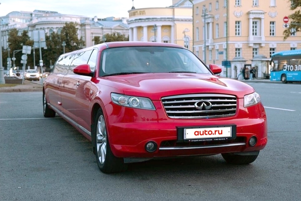 В Москве нашли в продаже уникальный лимузин Infiniti FX