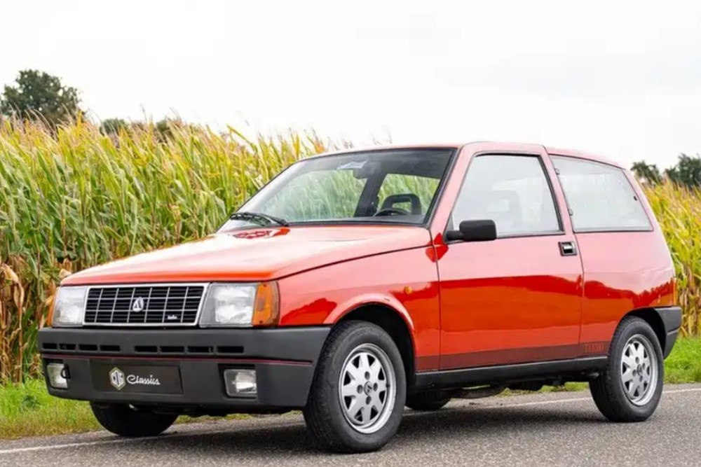 Хэтчбек Autobianchi Y10 Turbo Хэтчбек Autobianchi Y10 Turbo