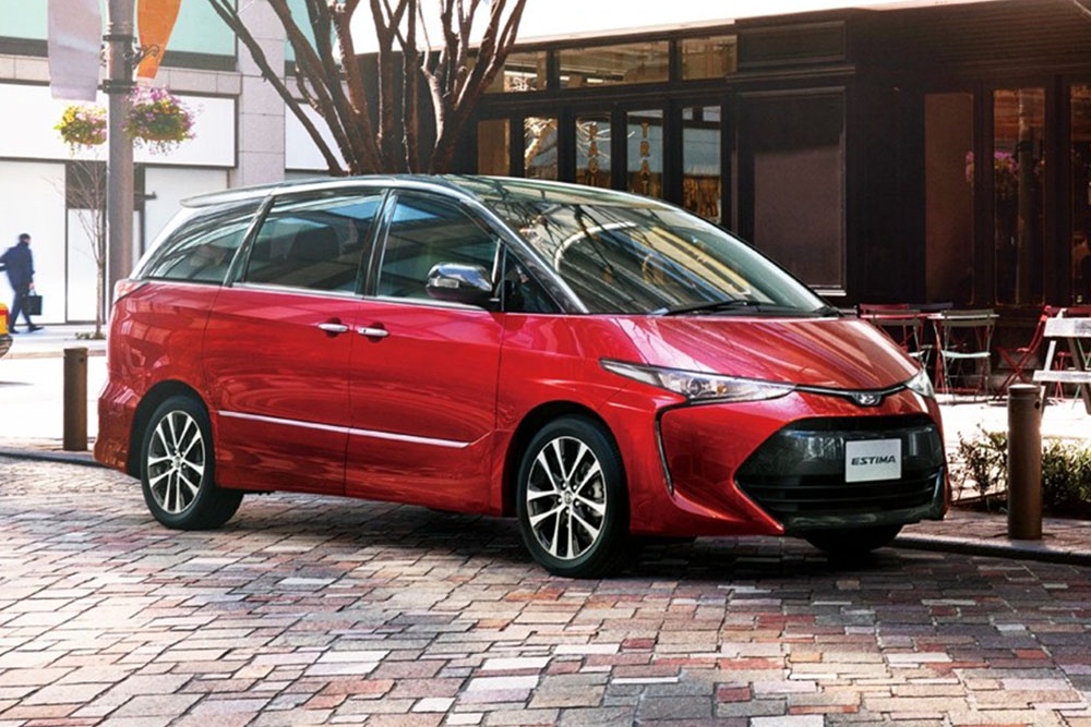 Минивэн Toyota Estima выпускался с 1990 по 2019 год. Минивэн Toyota Estima выпускался с 1990 по 2019 год.