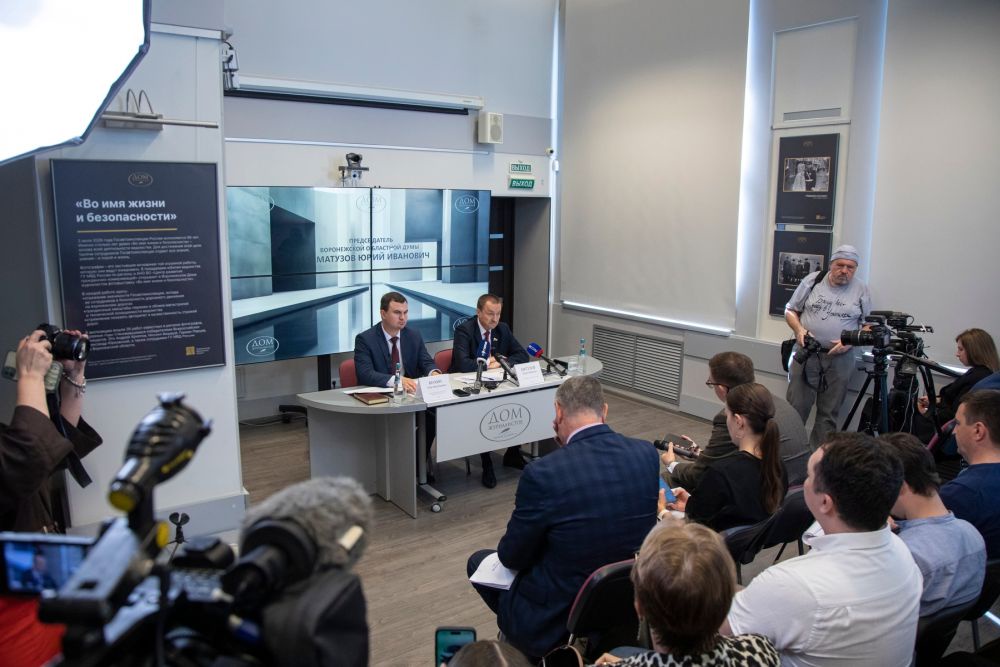 На пресс-конференции Юрий Матузов рассказал об изменении системы работы Воронежской облдумы