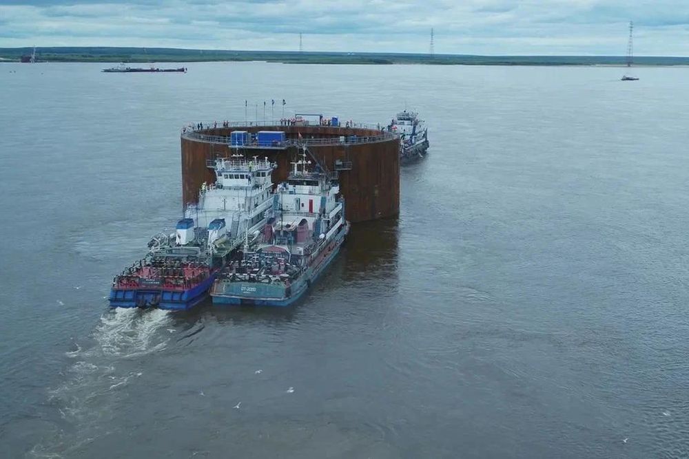 Диаметр второго коффердама Ленского моста превышает 46 метров.