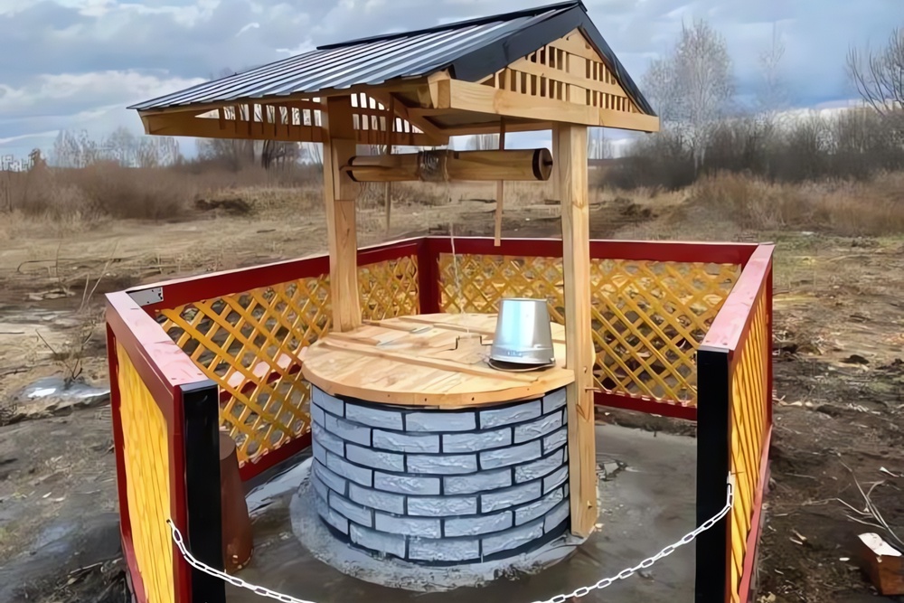 Колодцы нередко становятся достопримечательностями села.