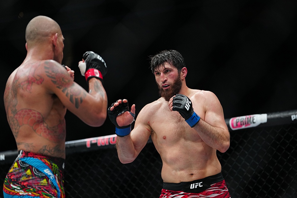 Анкалаев và Гуськов gặp nhau tại UFC Fight Night 282 ở Abu Dhabi