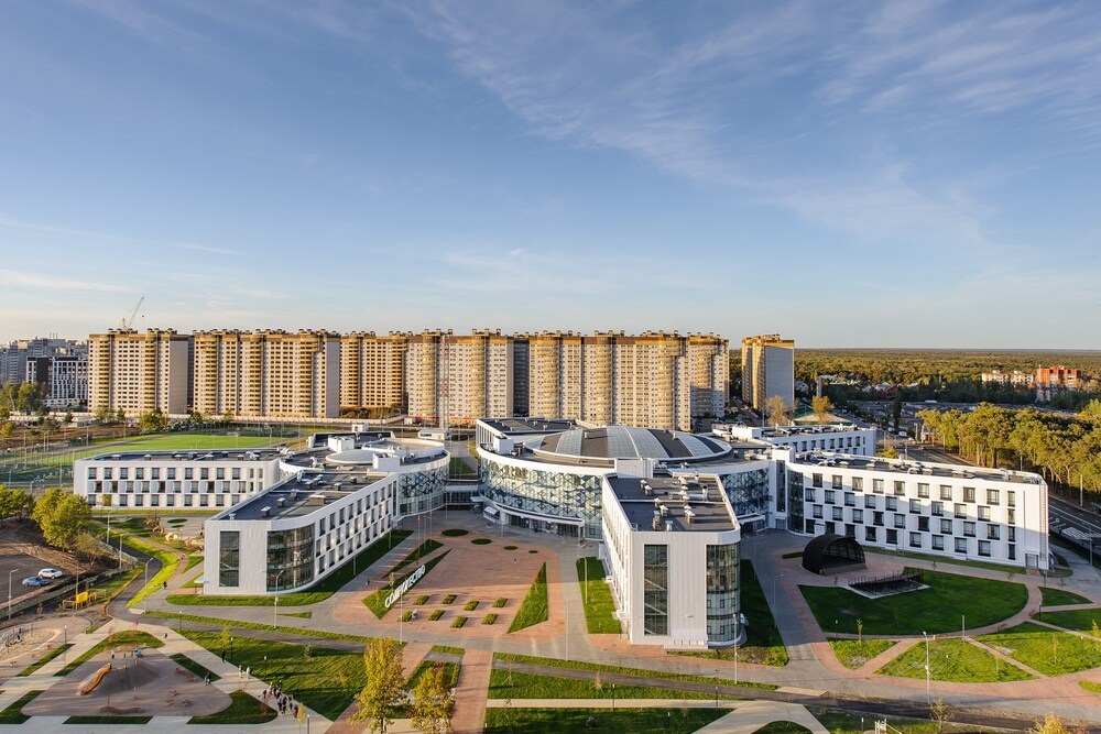 В Воронеже построены одни из самых крупных в стране школа и детсад. В Воронеже построены одни из самых крупных в стране школа и детсад.