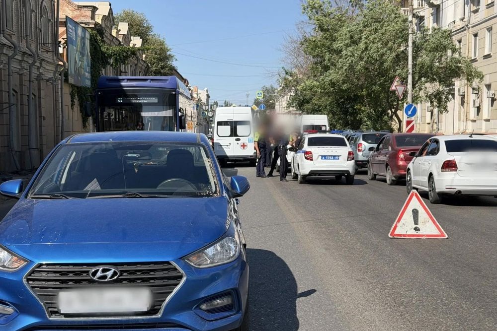 В Астрахани на улице Адмиралтейской в ДТП пострадали два ребенка.