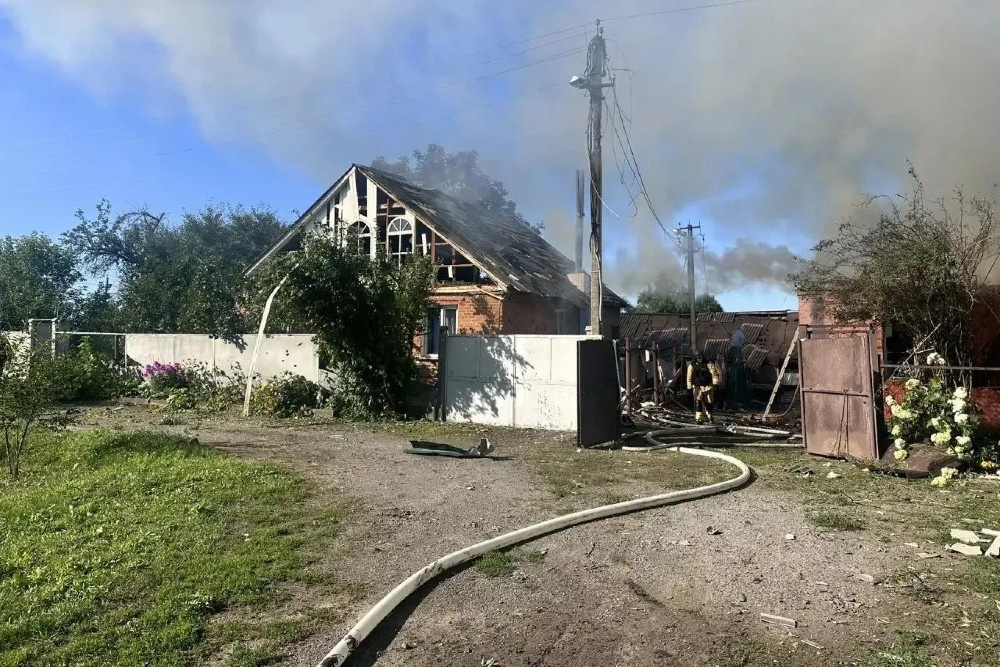 За сутки в Центральной России из-за атак ВСУ погибли три человека, еще 34 пострадали. За сутки в Центральной России из-за атак ВСУ погибли три человека, еще 34 пострадали.