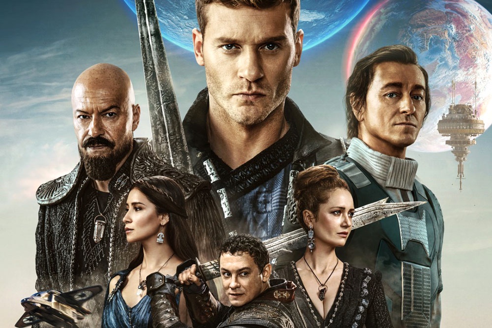 Фрагмент из постера сериала "Трудно быть богом" - он выйдет уже этой осенью. Фрагмент из постера сериала "Трудно быть богом" - он выйдет уже этой осенью.
