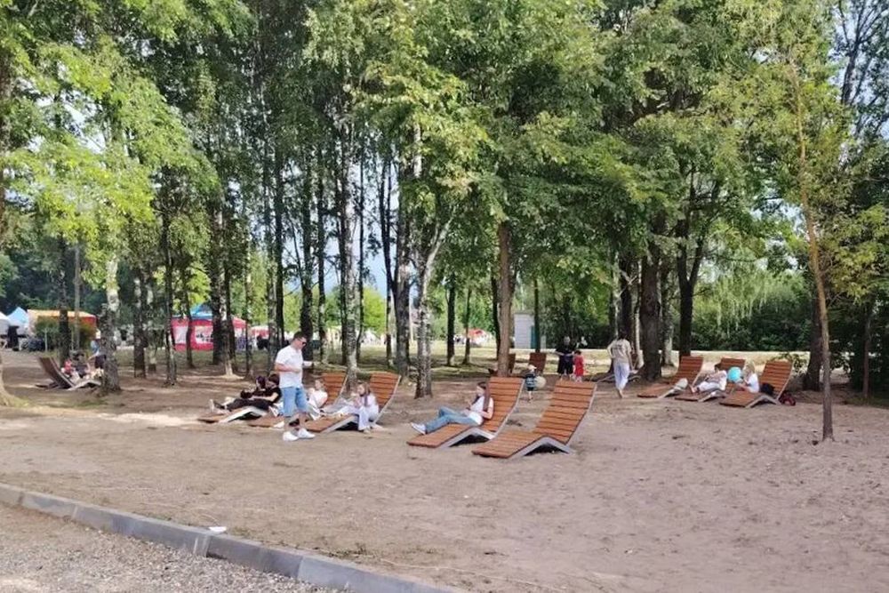 В Вологодской области благоустроили прибрежную зону Шекснинского водохранилища.