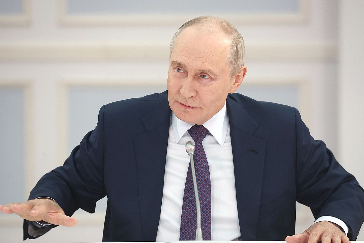 Владимир Путин вспомнил, как был поражен хаотичной застройкой в одном из крупных городов СССР. Владимир Путин вспомнил, как был поражен хаотичной застройкой в одном из крупных городов СССР.