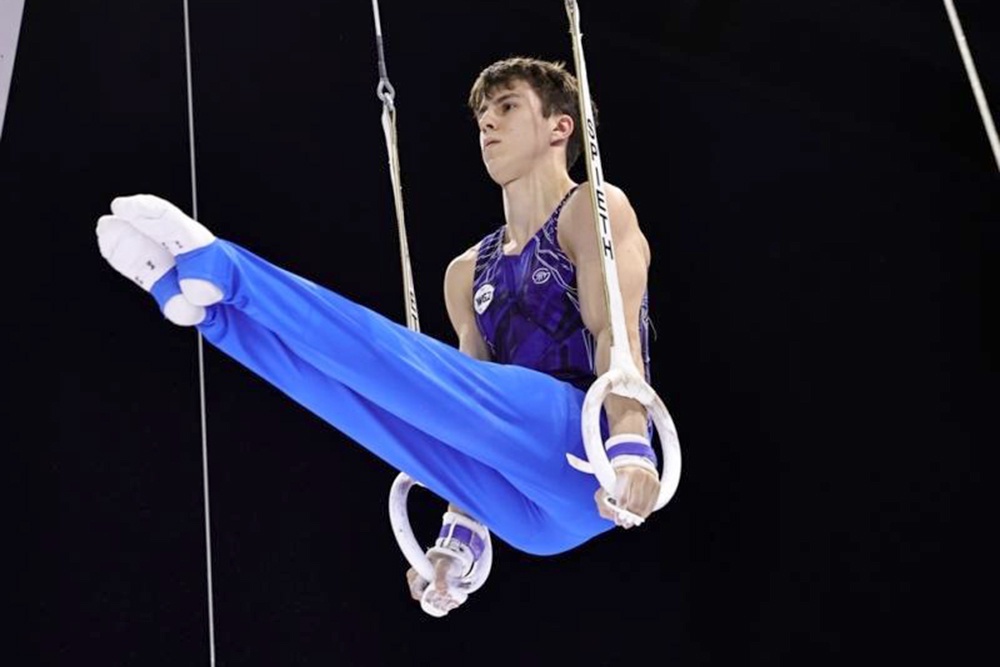Для 18-летнего Арсения Духно нынешний чемпионат Европы - дебютный. И взять на нем серебро в многоборье - успех. 