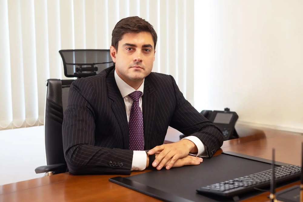 Строительный надзор Кубани получил нового руководителя в лице Артема Пожидаева.