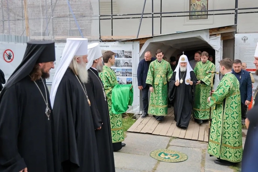 Патриарх прибыл на архипелаг для участия в мероприятиях, приуроченных ко дню памяти преподобных Зосимы, Савватия и Германа Соловецких