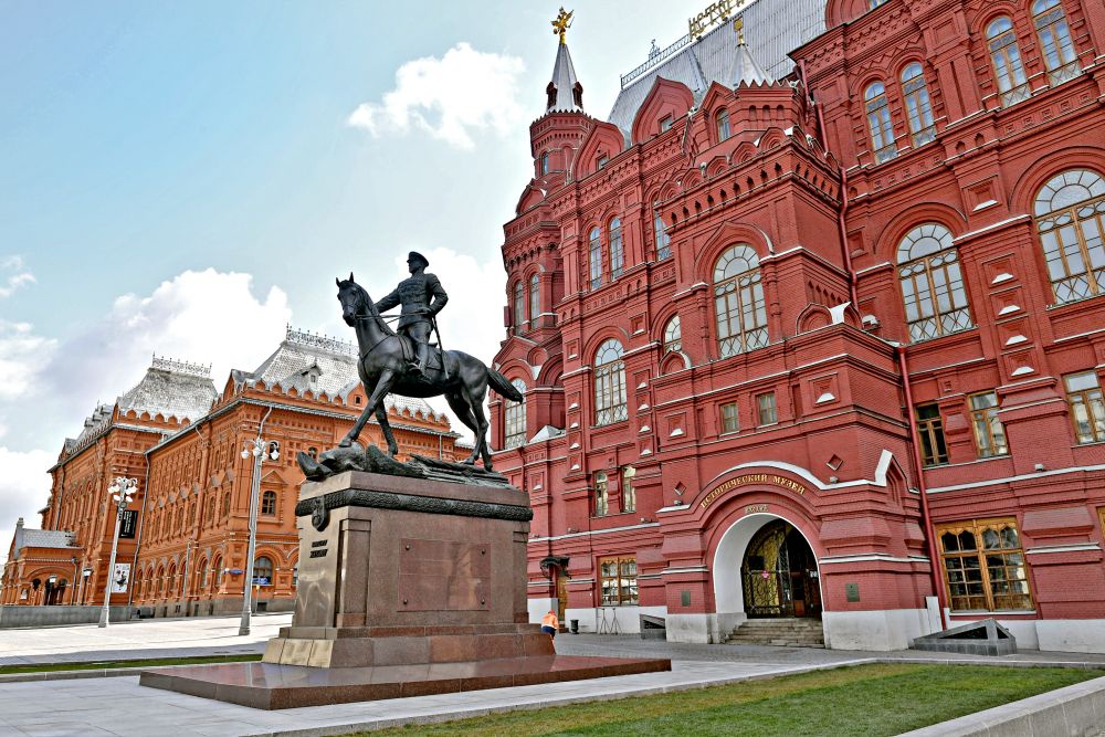 Памятник маршалу Жукову (Москва)