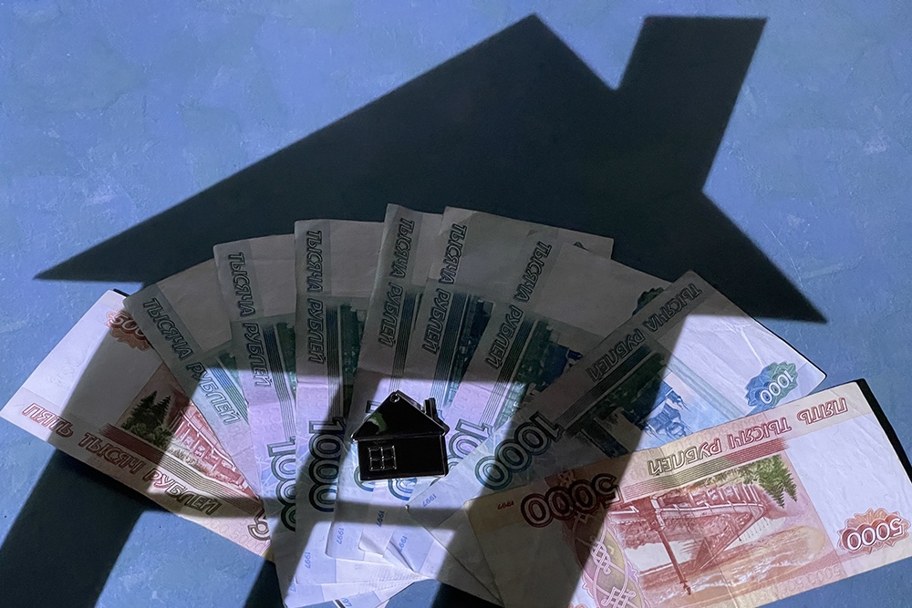 Суд велел вернуть деньги человеку, который понес расходы из-за ошибок чиновников.
