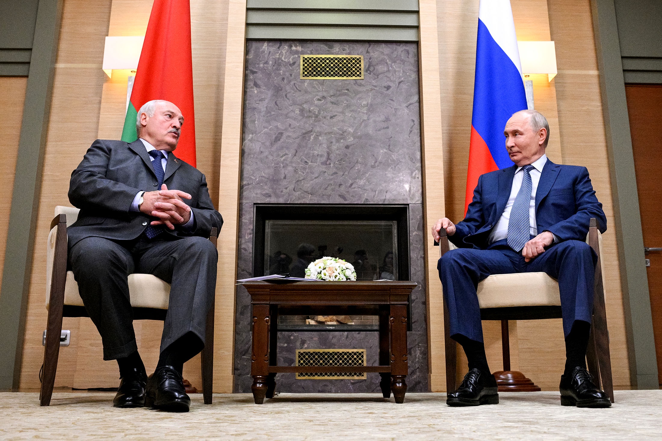 Путин и Лукашенко обсудили товарооборот и совместное производство электроники.