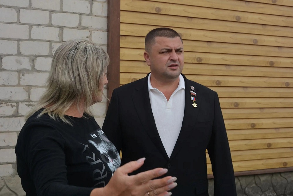 Председатель Воронежской городской Думы, Герой России Андрей Дьяченко совершил рабочую поездку по обращению семьи участников СВО