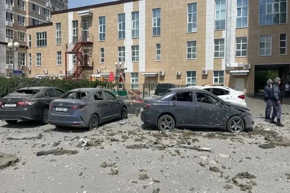 Более 800 БПЛА выпустили со стороны Украины по регионам Центральной России за сутки Более 800 БПЛА выпустили со стороны Украины по регионам Центральной России за сутки