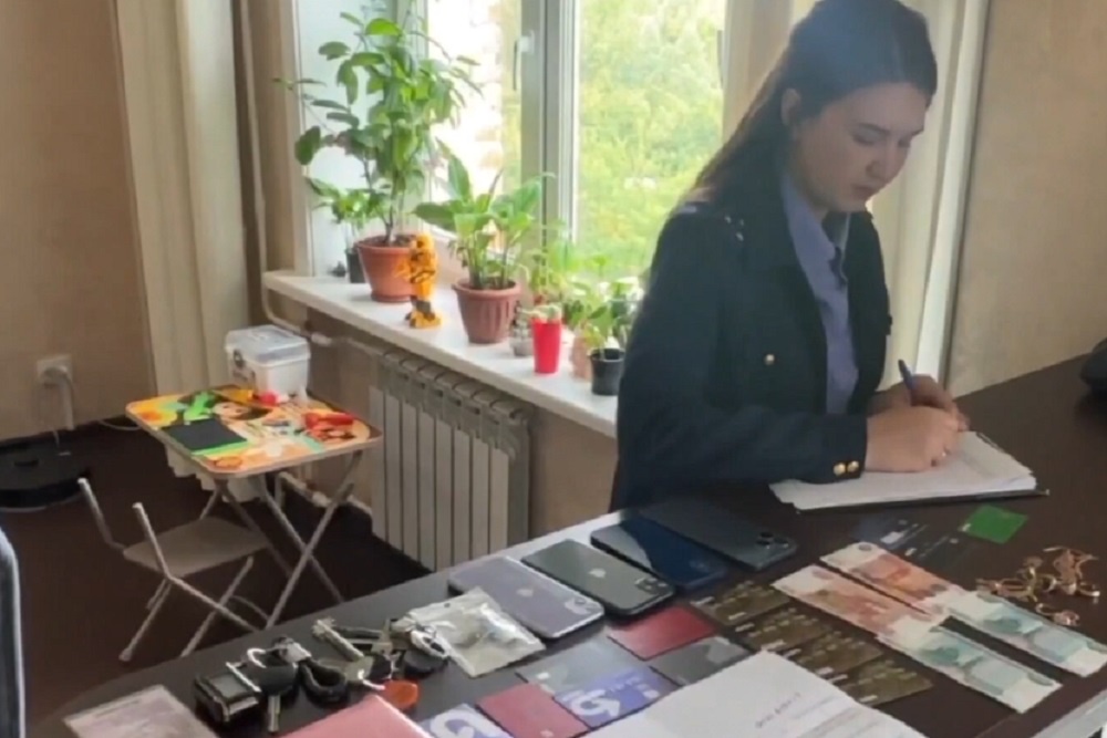 Изъяты документация, электронные носители и иные предметы, имеющие доказательственное значение для уголовного дела. Изъяты документация, электронные носители и иные предметы, имеющие доказательственное значение для уголовного дела.