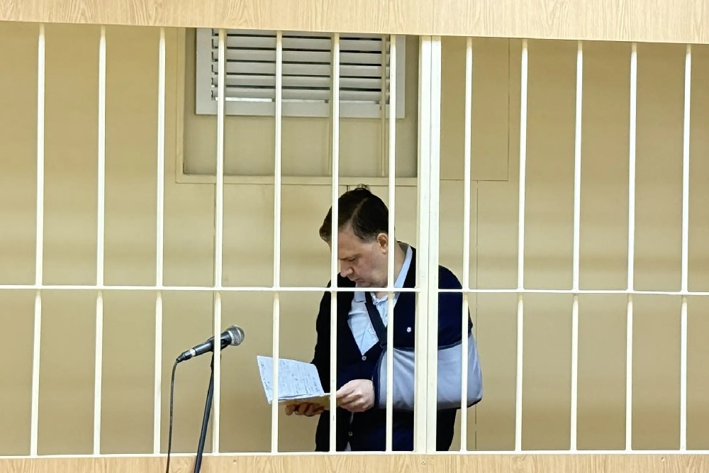 Ренат Ягудин на скамье подсудимых. Ренат Ягудин на скамье подсудимых.
