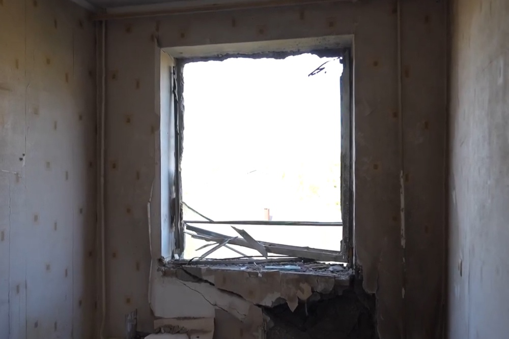 Так выглядит одна из квартир жилого дома в Новороссийске после атаки БПЛА Так выглядит одна из квартир жилого дома в Новороссийске после атаки БПЛА