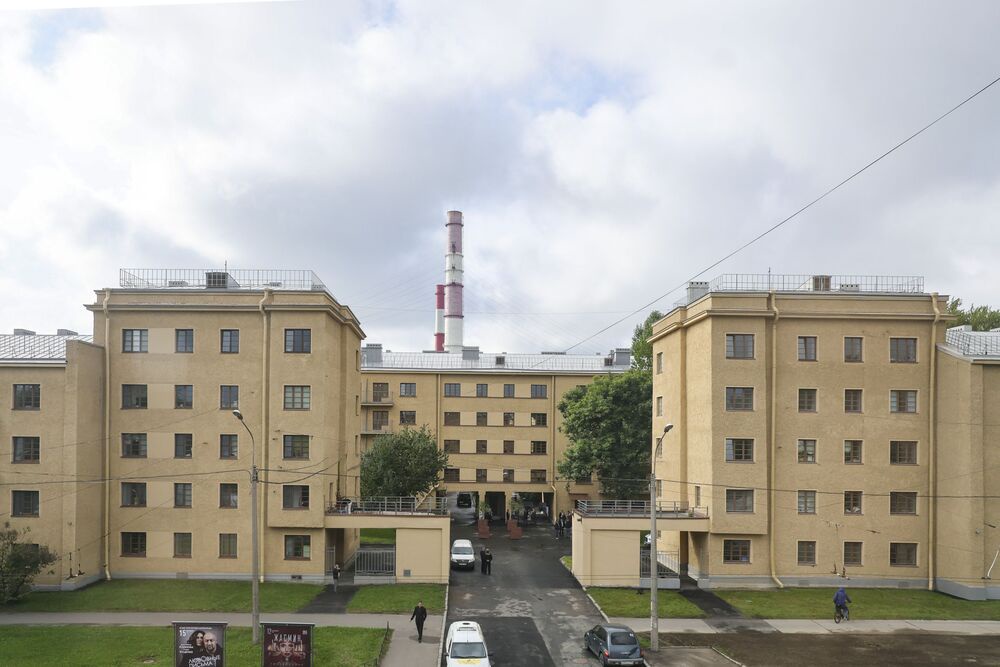 В Петербурге завершилась реконструкция Кондратьевского жилмассива. Квартиры в нем предоставляли в рамках городской льготной программы "Доступное жилье". В Петербурге завершилась реконструкция Кондратьевского жилмассива. Квартиры в нем предоставляли в рамках городской льготной программы "Доступное жилье".