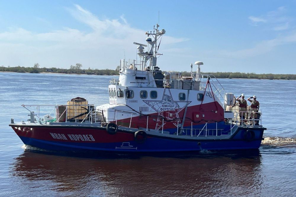 Экспедиция отправилась в море на гидрографическом катере "Иван Королев".