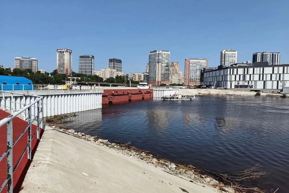 Понтон-батопорт, установленный в Хабаровске, не имеет аналогов на Дальнем Востоке. 