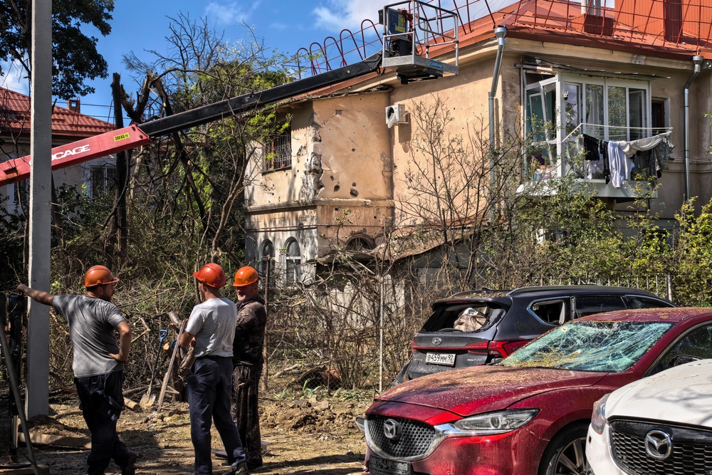 Основной удар пришелся на двухэтажный дом по улице Николая Музыки. Основной удар пришелся на двухэтажный дом по улице Николая Музыки.