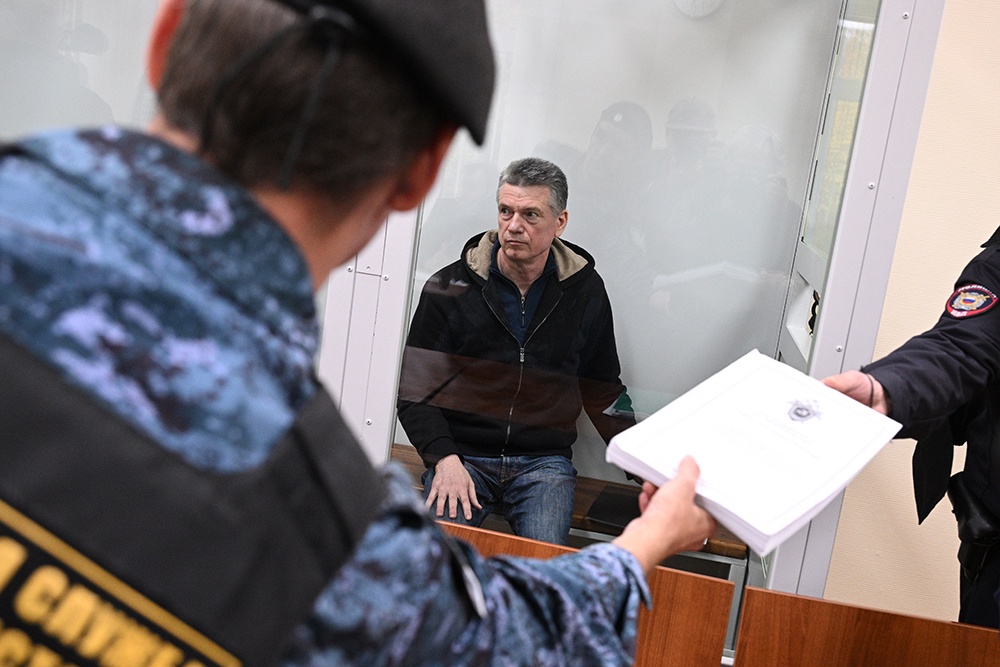 Бывший начальник главного управления кадров Минобороны РФ Юрий Кузнецов Бывший начальник главного управления кадров Минобороны РФ Юрий Кузнецов