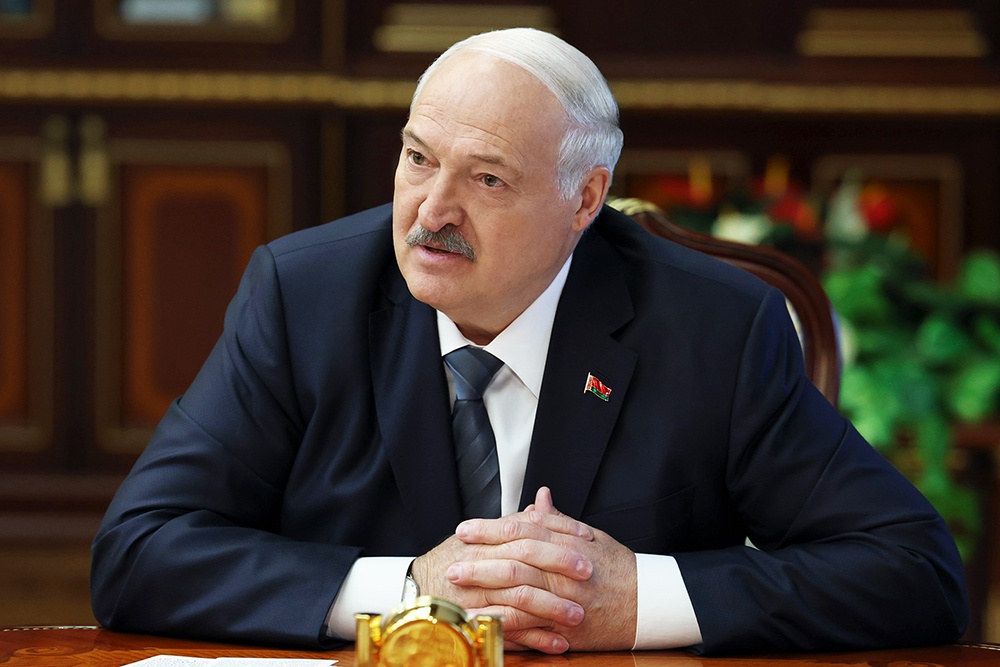 Президент Беларуси поздравляет сотрудников Следственного комитета с профессиональным праздником.