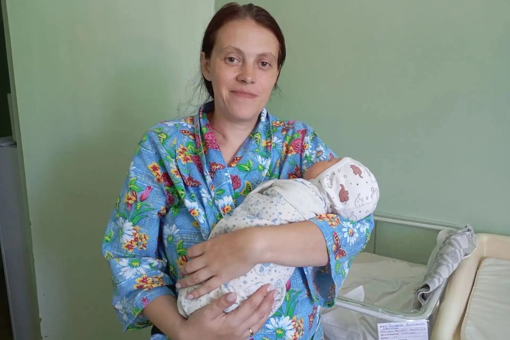 Новорожденного назвали Леонидом. Новорожденного назвали Леонидом.