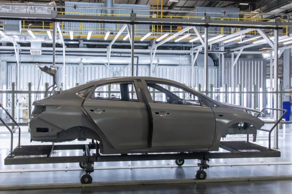 Завод Hyundai Trans Kazakhstan, цех окраски. Завод Hyundai Trans Kazakhstan, цех окраски.