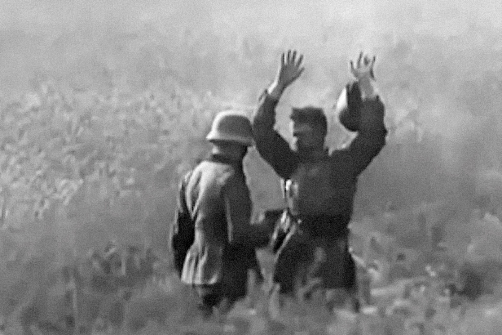 Работать с военнопленными фашисты стали с начала Великой Отечественной войны.