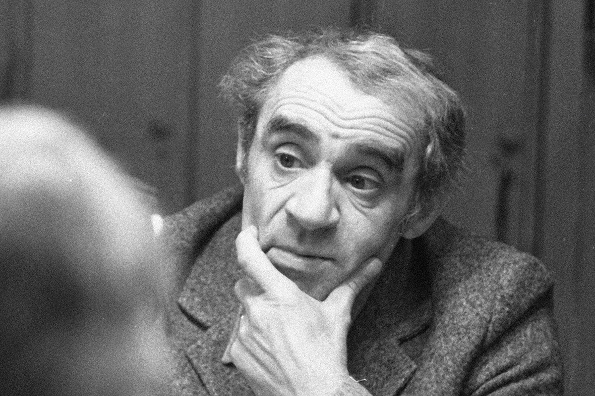 Зиновий Гердт на репетиции. 1974