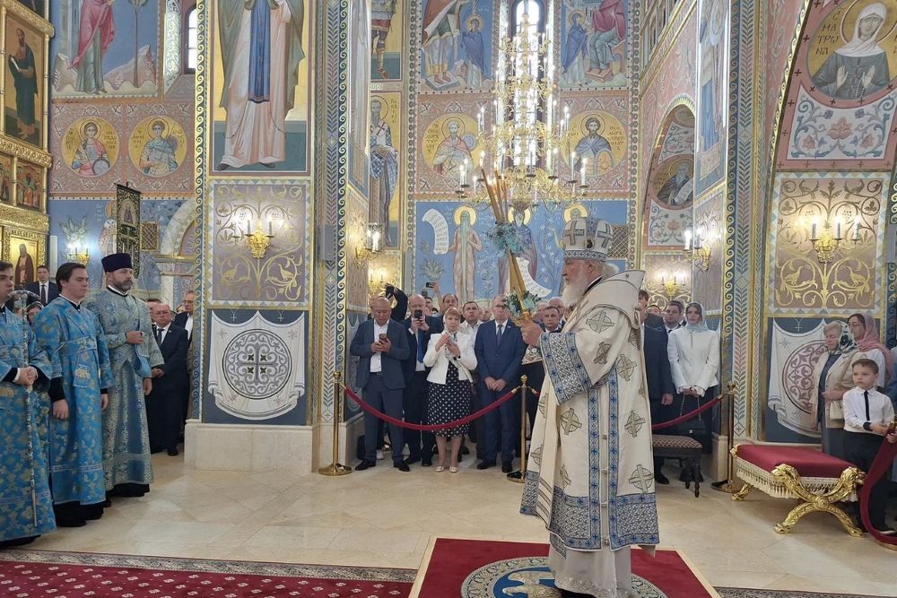 Патриарх Московский и всея Руси Кирилл во время своего визита в Астрахань освятил возрожденный Благовещенский храм