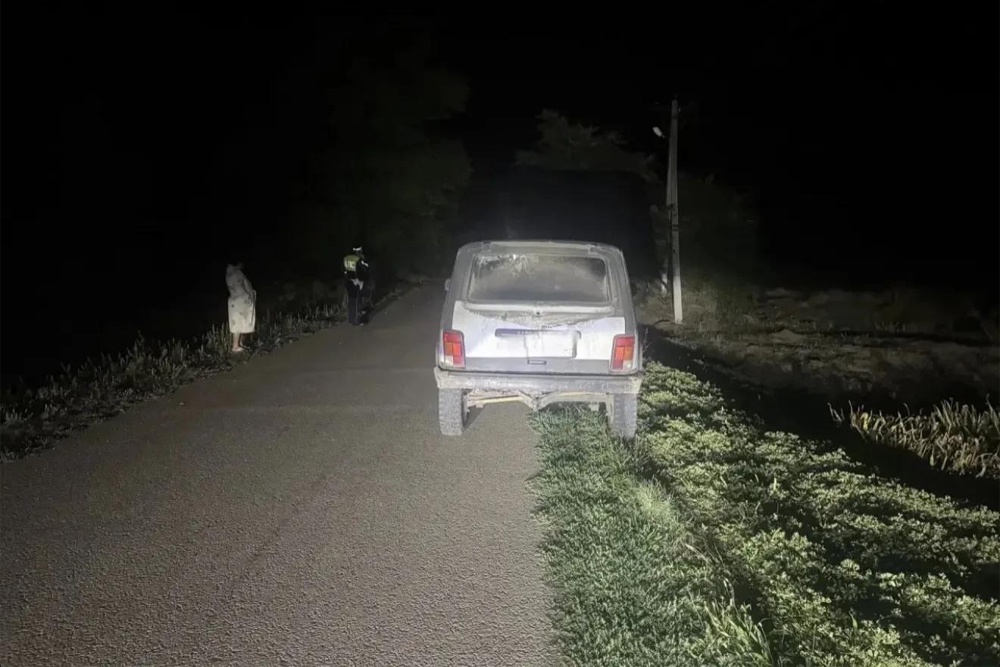 Мужчина 67 лет погиб под колесами автомобиля в Краснодарском крае.
